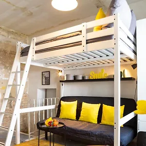 Shabby Chic +freshly Furnished +self Check-in Apartment Berlin
