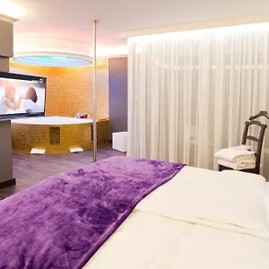 4* Hotel Plaza Design